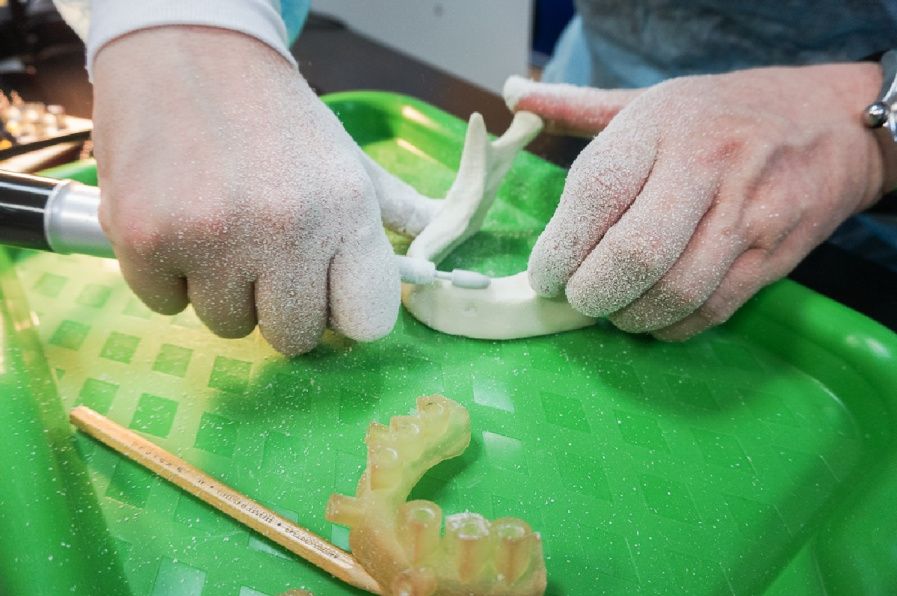 7 Экспертный курс по тотальной имплантации и протезированию при полном отсутствии зубов - общая галерея
