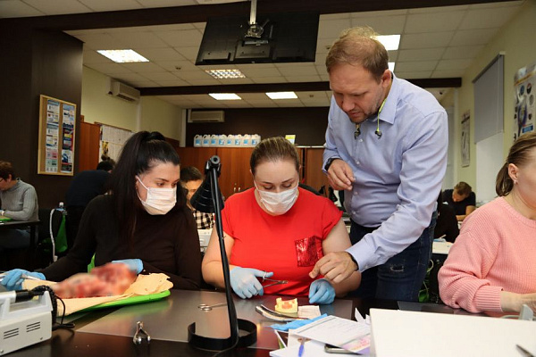 1 Атравматичное удаление зубов и методики наложения швов. Лектор Хабиев К.Н. - общая галерея