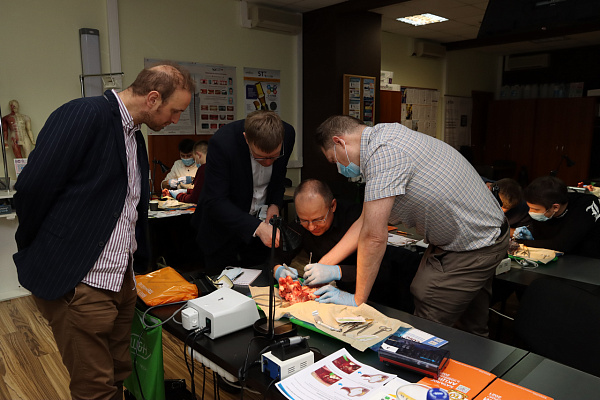 9 Дентальная имплантация с одновременной пластикой мягких тканей в сложных клинических случаях - общая галерея