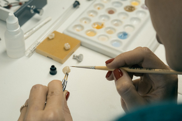 10 Создание цельнокерамической реставрации в полной анатомии по CAD/CAM с окрашиванием - общая галерея