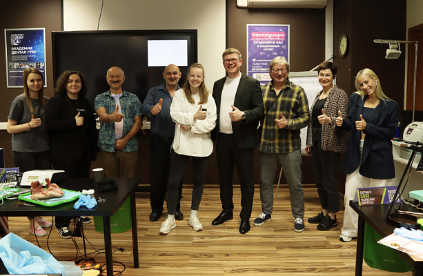 Группа выпускников