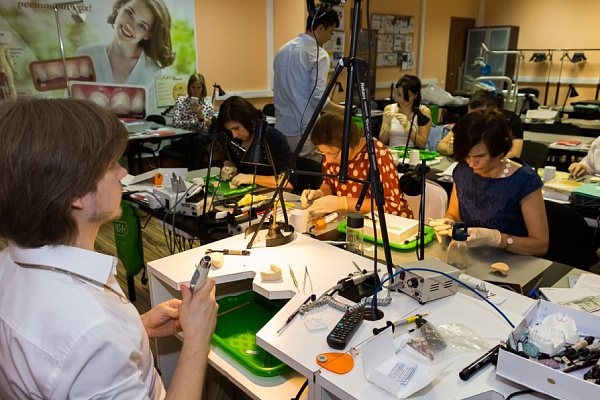 7 Прямые реставрации повышенной прочности. Эффективная альтернатива ортопедии: стекловолоконные каркасные конструкции - общая галерея